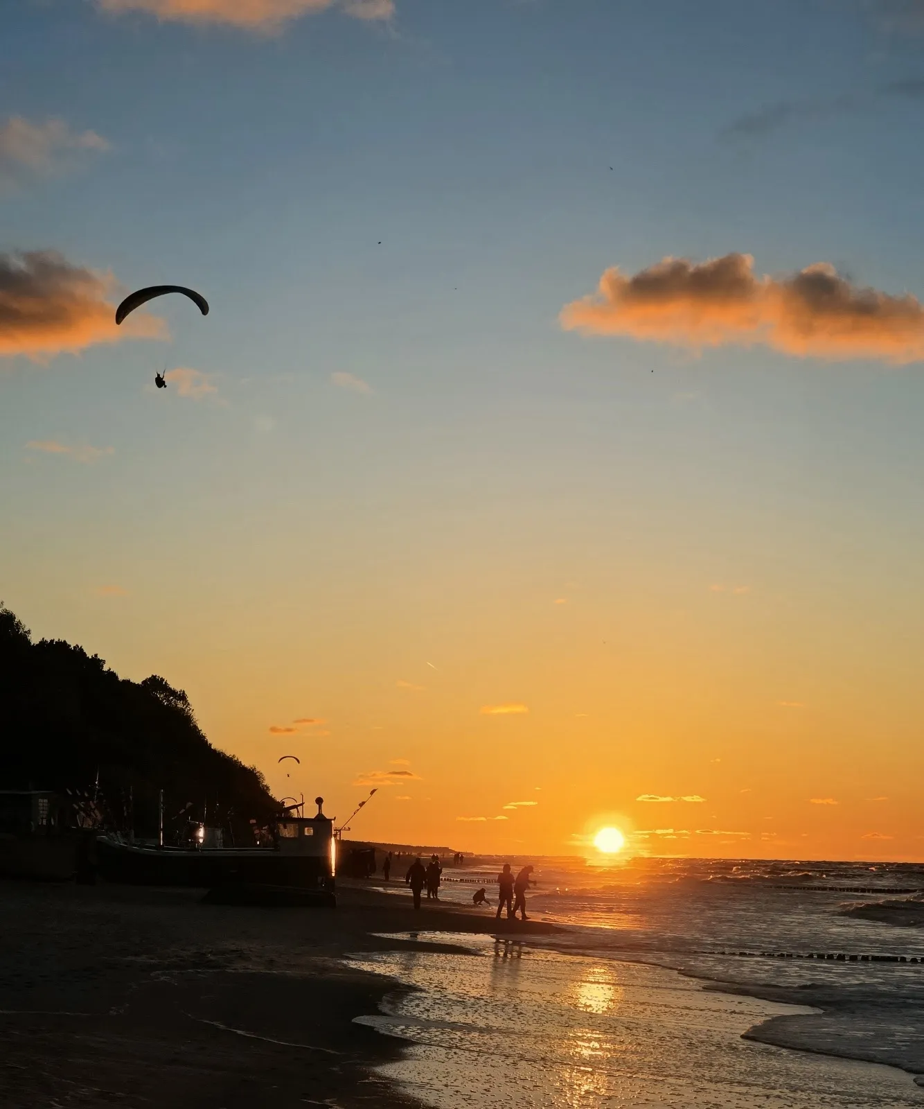 Zachód słońca na plaży